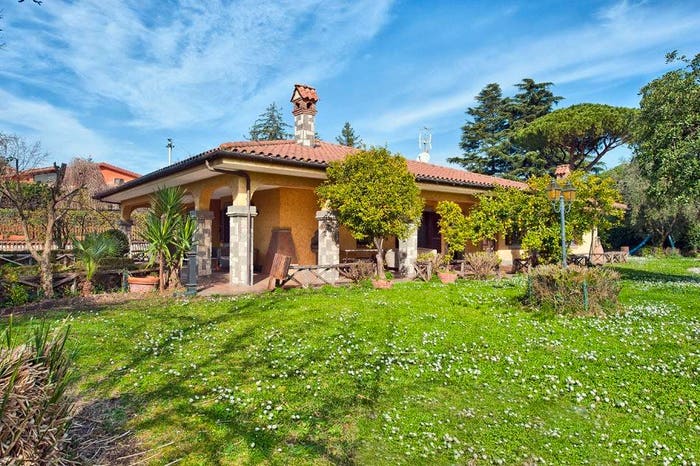 Casa con 6 locali in vendita in Via XXIV Maggio, Anagnina, Grottaferrata