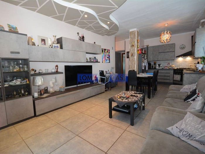 Appartamento trilocale in vendita in Via Dante Alighieri, Centro, Lomagna