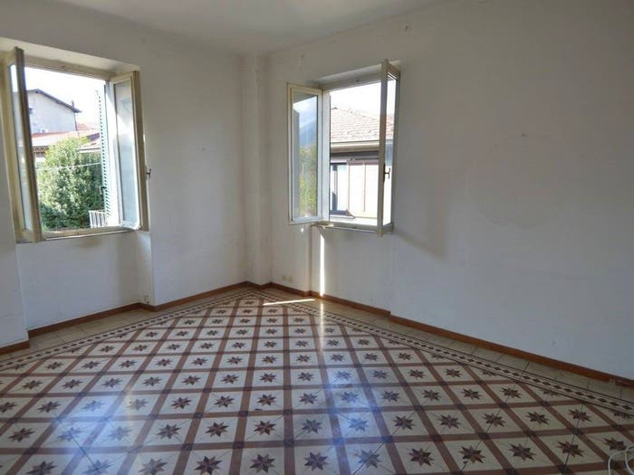 Appartamento trilocale in vendita in Via Casarico, Laveno, LavenoMombello