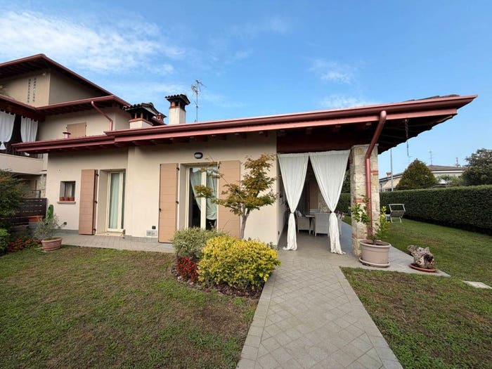 Casa quadrilocale in vendita in Via Molino Traversa, Castegnato