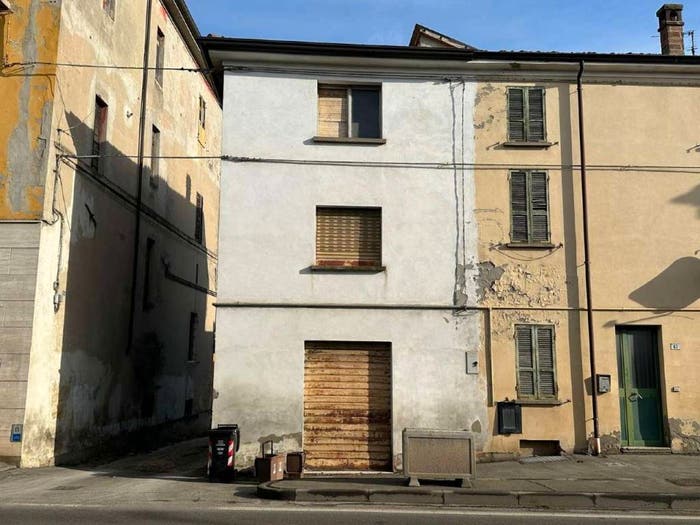 Casa con 6 locali in vendita in strada statale via emilia, Centro, Alseno