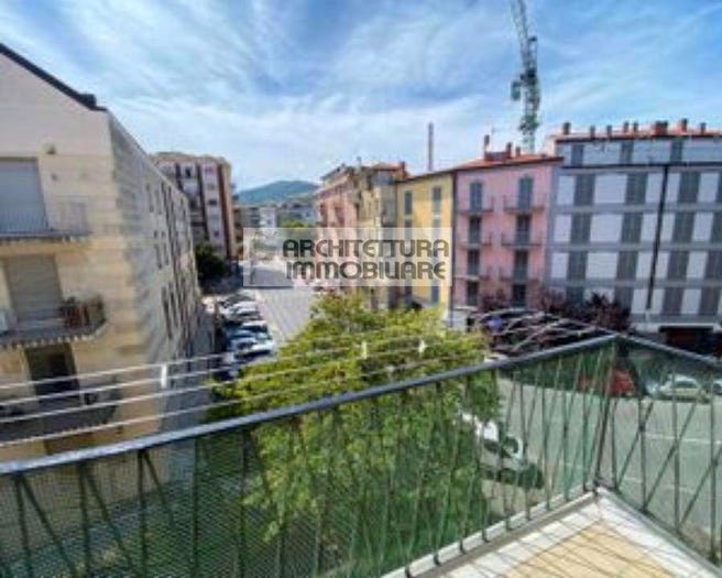 Appartamento con 5 locali in vendita in VIA PANCALDO, Vado Centro, Vado Ligure