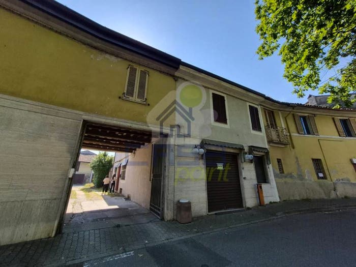 Casa con 6 locali in vendita in Piazza Garibaldi, Sesto Cremonese, Sesto ed Uniti