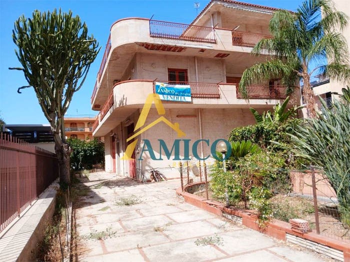 Casa con 6 locali in vendita in Via Antonio Fogazzaro, Centro, Bagheria
