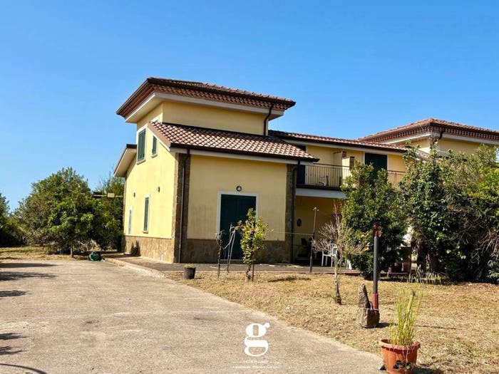Casa con 5 locali in vendita in Via Ardisani snc, Casal Velino