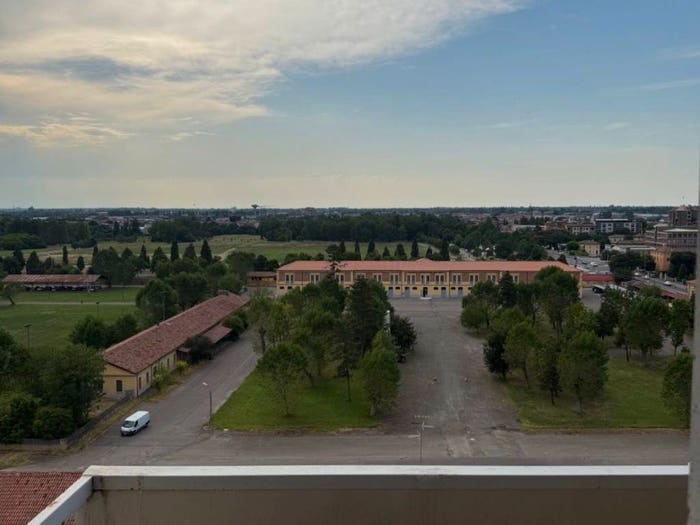 Appartamento con 5 locali in vendita in Via Emilia Ovest, San Faustino, Modena