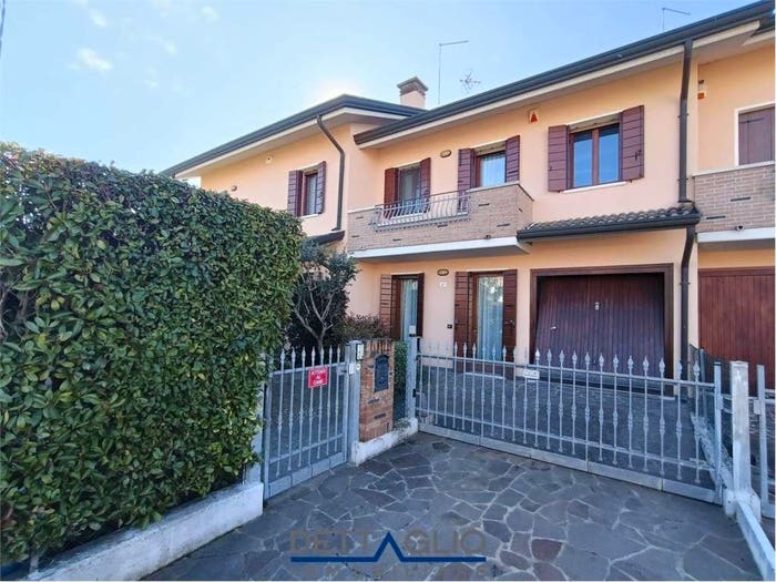 Casa con 6 locali in vendita in Via Montello c, Oriago, Mira