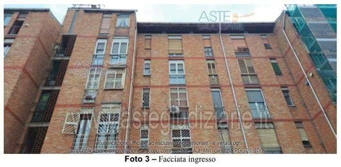 Appartamento con 6 locali in vendita in via Giustiniano, Soccavo, Napoli