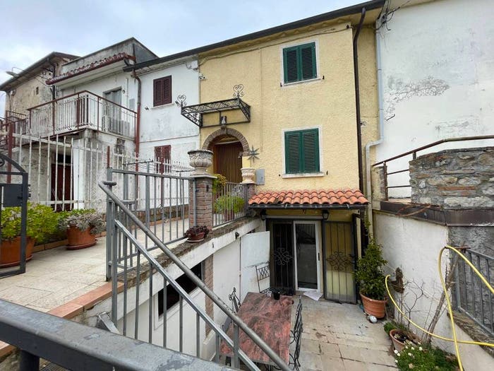 Casa con 5 locali in vendita in Monte Grimano Terme