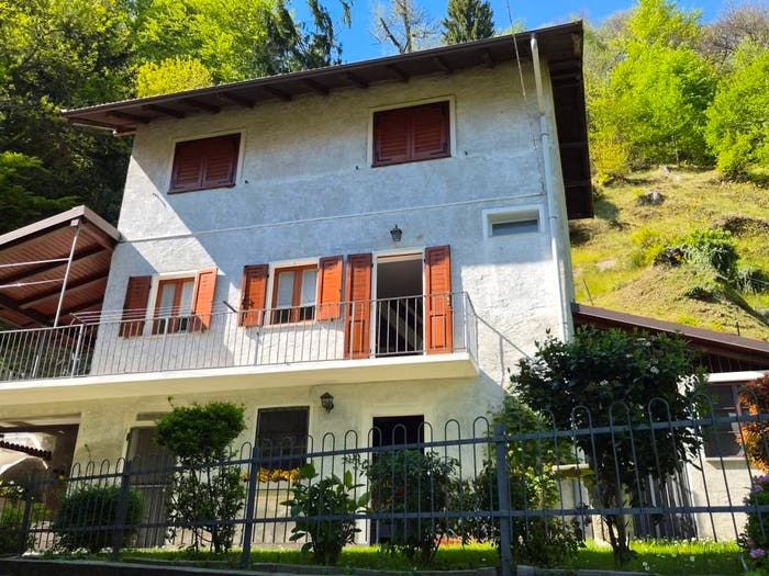Casa trilocale in vendita in Salita San Bernardo, Breia, Cellio con Breia