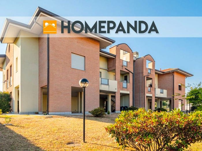 Appartamento con 5 locali in vendita in Via Libertà, Centro, Guanzate