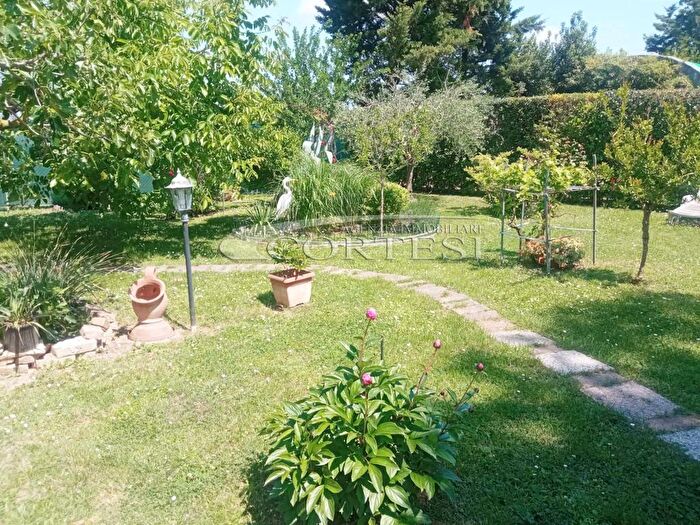 Appartamento quadrilocale in vendita in Cuccurano Carrara, Fano