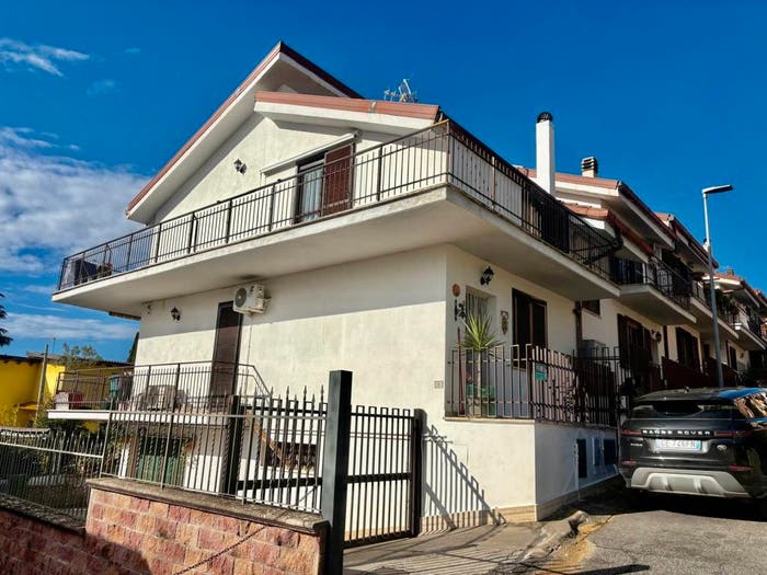 Casa quadrilocale in vendita in Via Amilcare Ponchielli, Casacalda Carcibove, Guidonia Montecelio