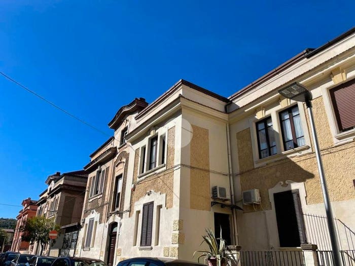 Appartamento trilocale in vendita in Via Pola, Centro, Cosenza