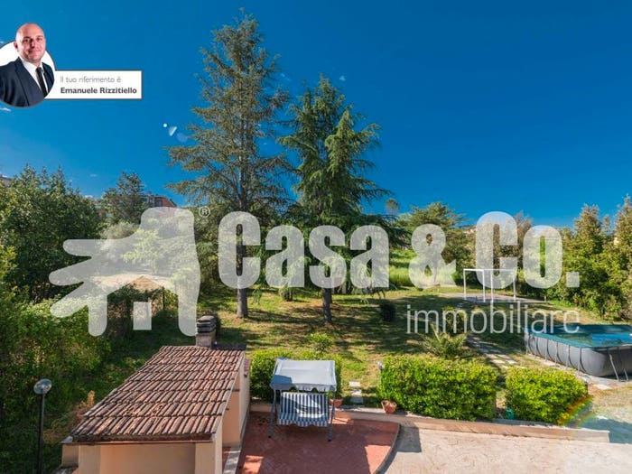 Casa quadrilocale in vendita in Strada di Colle Pedeschiavo, Palombara Sabina