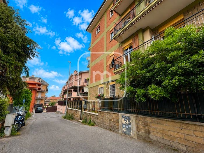 Appartamento trilocale in vendita in Via Sentiero delle Mimose, Centro, Grottaferrata