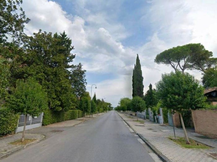 Appartamento con 5 locali in vendita in Viale Giovanni Pisano, Porta a Lucca, Pisa