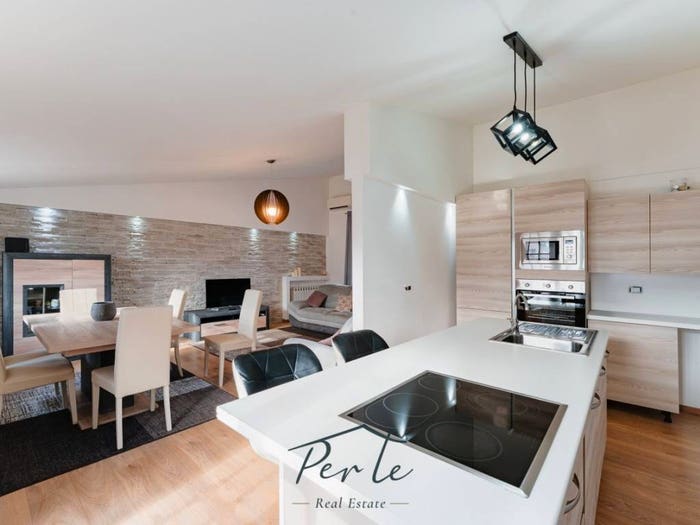 Casa con 6 locali in vendita in Via Sebastiano Satta, Centro, Bosa