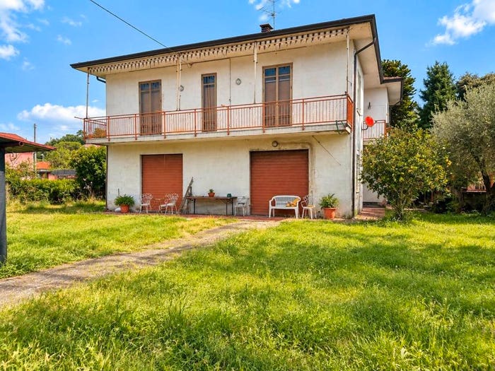 Casa con 6 locali in vendita in Via Cisa Sud, Centro, Santo Stefano di Magra