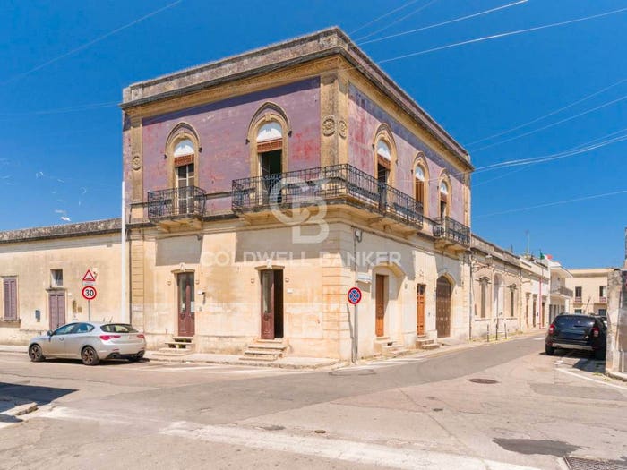 Casa con 6 locali in vendita in Via Tripoli, Centro, Vernole