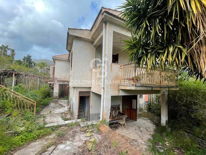 Casa con 6 locali in vendita in VIA PEZZINGOLI, Cannizzaro Favara, Monreale