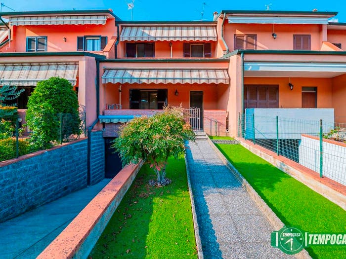 Casa quadrilocale in vendita in Via Giuseppe Ungaretti, Centro, Lodi Vecchio