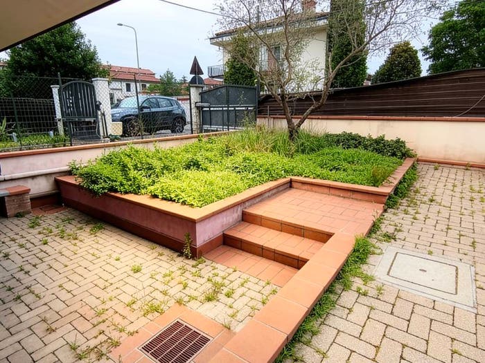 Casa trilocale in vendita in Via Bigioni, Avenza, Carrara