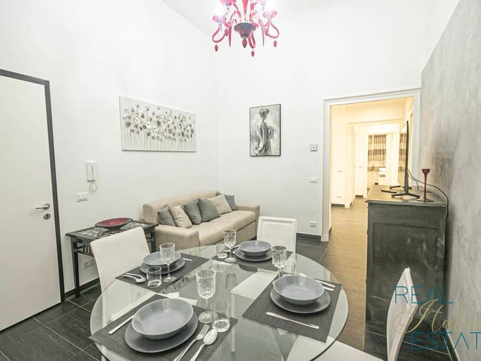 Appartamento trilocale in vendita in PALESTRO, Castelletto, Genova