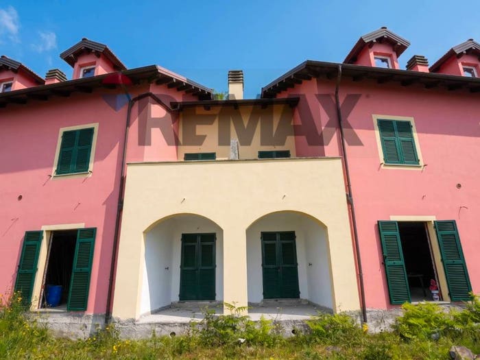 Casa con 6 locali in vendita in Via Sareto, Gaiazza, Ceranesi