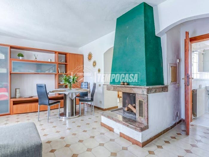 Casa quadrilocale in vendita in Vicolo Tecco, Centro, Luino