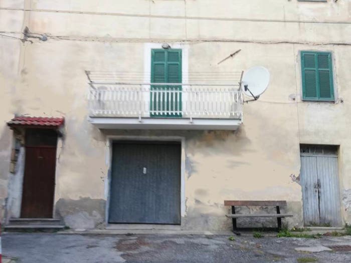 Casa con 6 locali in vendita in via piano sottano, Piano Sottano, Bormida
