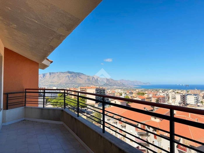Casa quadrilocale in vendita in Via delle Magnolie, Contrada Sant'Anna, Alcamo
