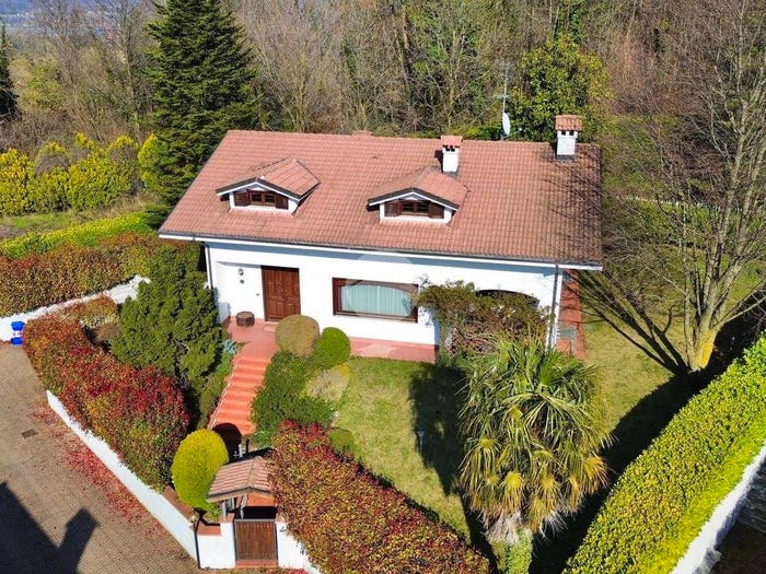 Casa con 6 locali in vendita in Via Monte Cuneo, Centro, Avigliana