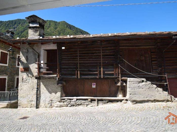 Casa bilocale in vendita in Rue Fontaine, Centro, Brusson