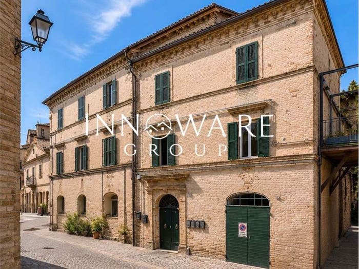Appartamento trilocale in vendita in Via Garibaldi, Centro, Montelupone
