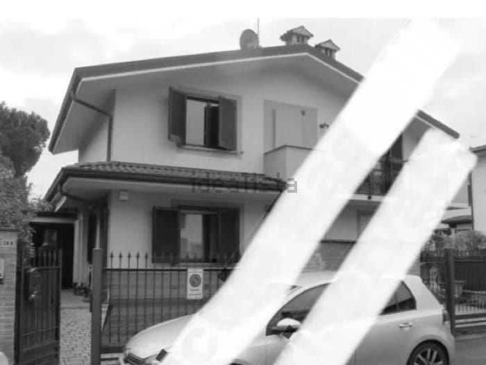 Appartamento trilocale in vendita in Via Don Colombano Baruffo, Centro, San Colombano al Lambro