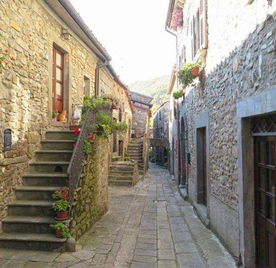 Casa con 5 locali in vendita in Via Borgo, Tavernelle, Licciana Nardi