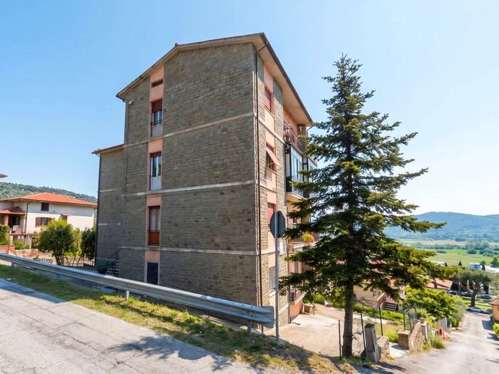 Appartamento trilocale in vendita in Via Luca Signorelli, Camucia Monsigliolo, Cortona