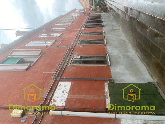 Appartamento con 6 locali in vendita in Calle del Supiador B, Murano, Venezia