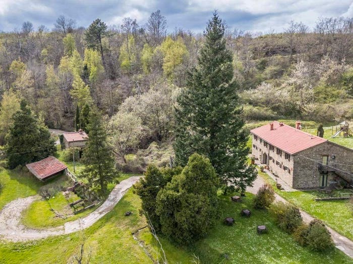 Casa con 6 locali in vendita in Castelfranco Di Sopra, Castelfranco Piandisco