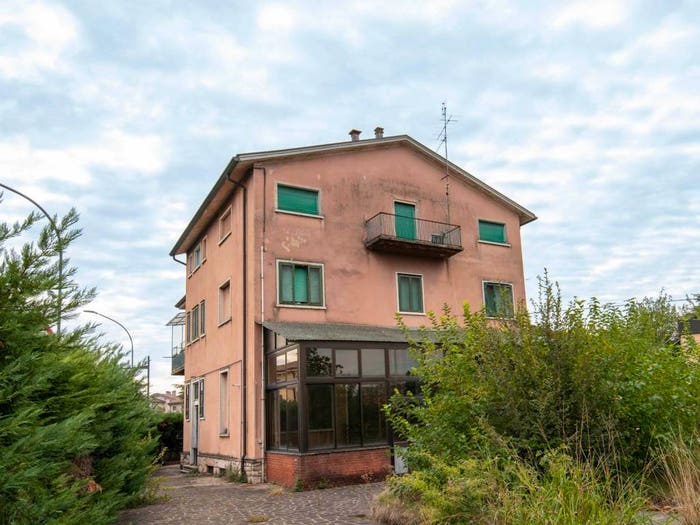 Casa con 6 locali in vendita in Via Gardesane, San Massimo Croce Bianca, Verona