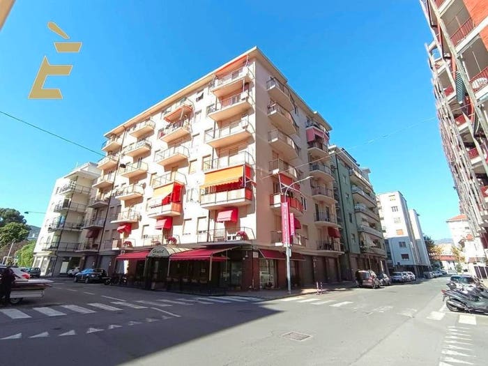 Appartamento con 5 locali in vendita in VIA PISA, Centro, Albenga