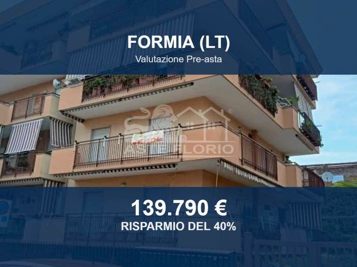 Appartamento quadrilocale in vendita in Via Quinto Aurelio Simmaco, Centro, Formia