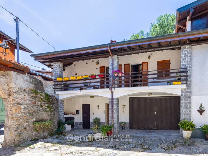 Casa con 6 locali in vendita in Via Giuseppe Mazzini, Centro, Rancio Valcuvia