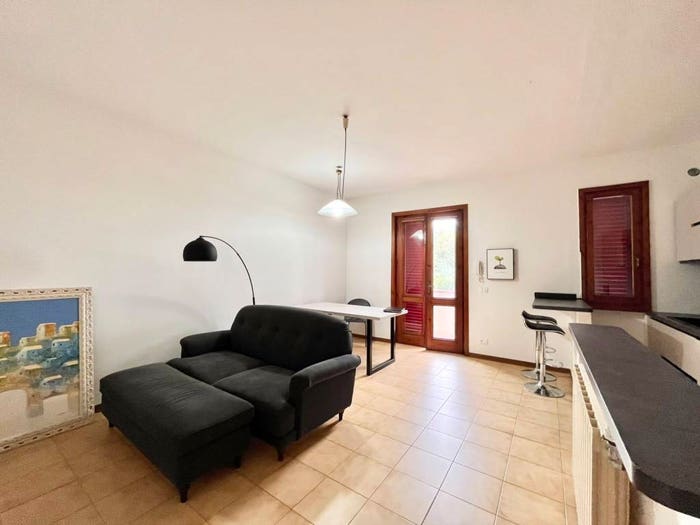 Appartamento trilocale in vendita in Via Giuseppe Ungaretti, Centro, Montale