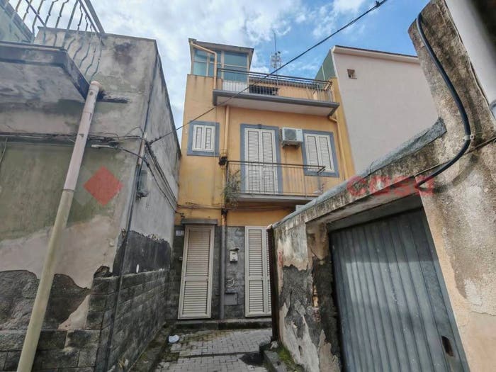Casa con 6 locali in vendita in Tenente Platania, Motta Sant'Anastasia