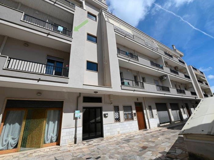 Appartamento con 6 locali in vendita in Via Sebastiano Caboto, Centro, Cisternino