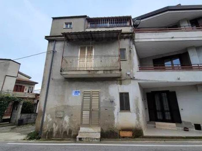 Casa con 5 locali in vendita in Via Della Ratta, Casertavecchia Casola, Caserta