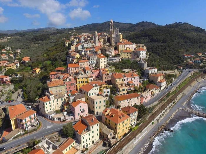 Appartamento bilocale in vendita in Via Giugno, Cervo