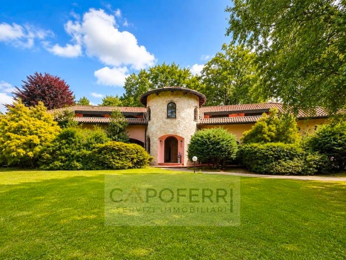 Casa con 6 locali in vendita in Via della Pineta, Centro, Guanzate
